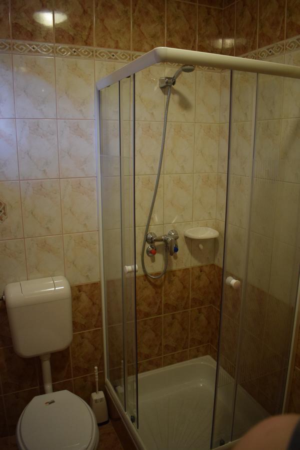 Zsuzsi Apartman Zalakaros Exterior foto