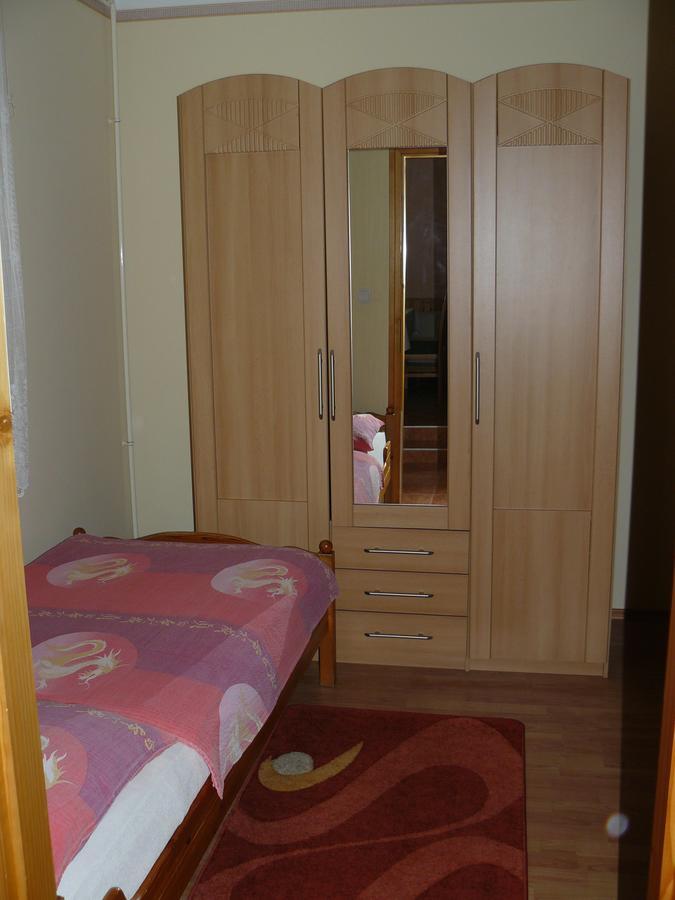 Zsuzsi Apartman Zalakaros Exterior foto